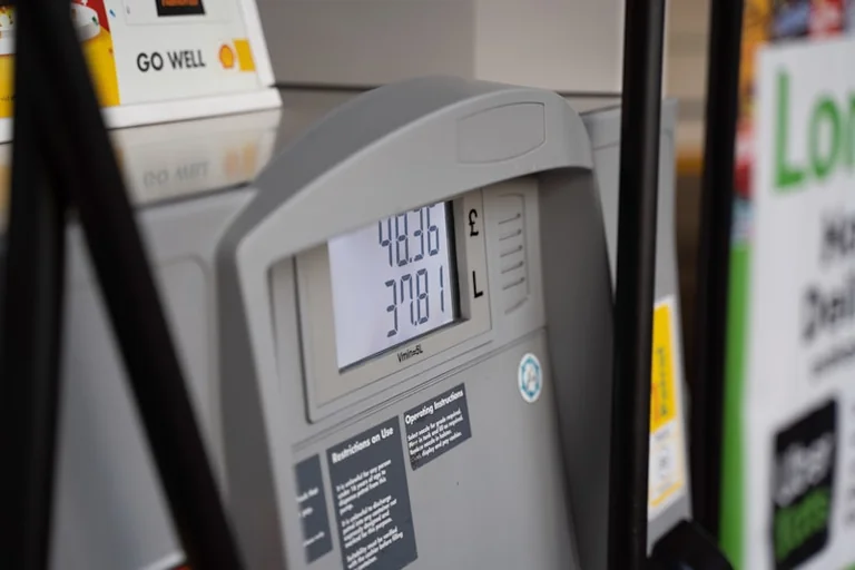 Degvielas cenas 19. augustā: 95. benzīns vidēji 1,74 €