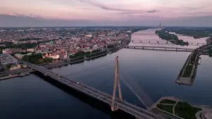 Latvijas valstiskuma ceļš: no 1918. gada līdz uzticībai šodien