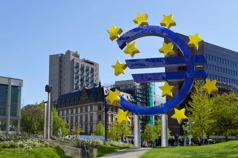 ECB lēmums 10. septembrī: vai procentu likmes saruks Latvijā