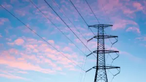 Elektroenerģijas cena Latvijā: kāpēc šodien vērojams kāpums?