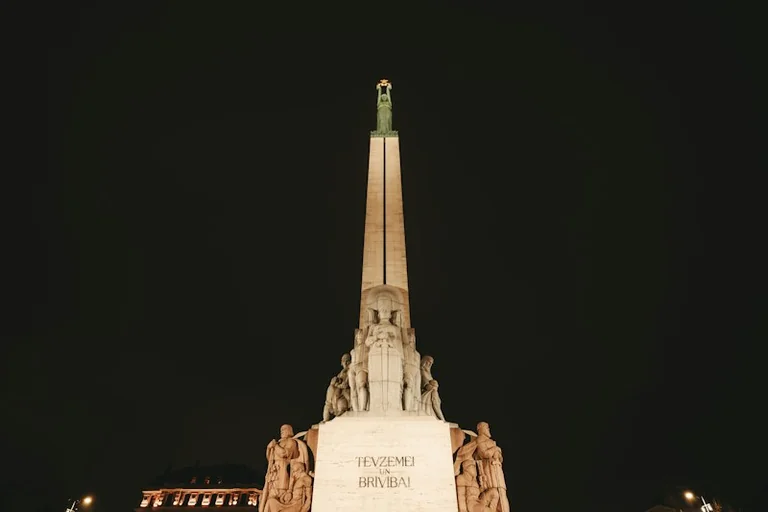 Latvijas Tautas frontes dibināšana: 8. oktobra vieta Atmodā